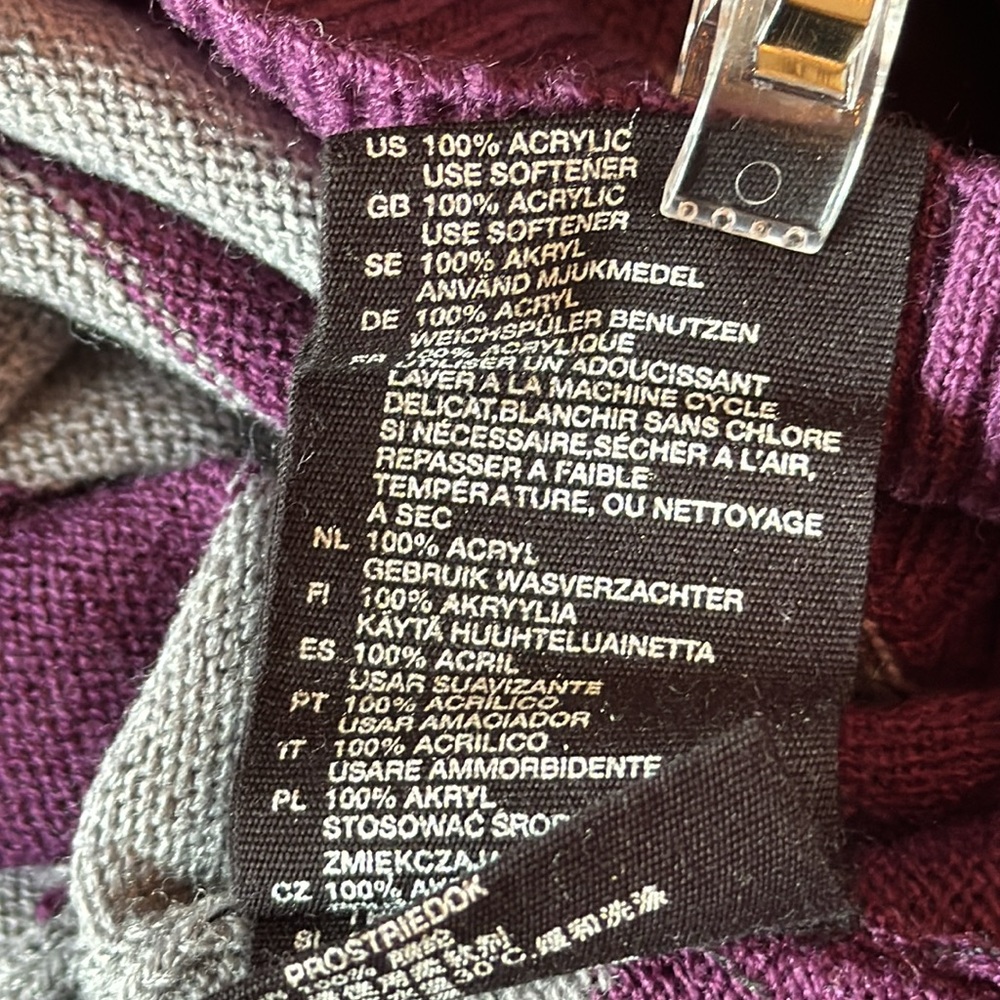 H&M Purple and Gray Striped V-Neck Sweater - Picture 8 of 11